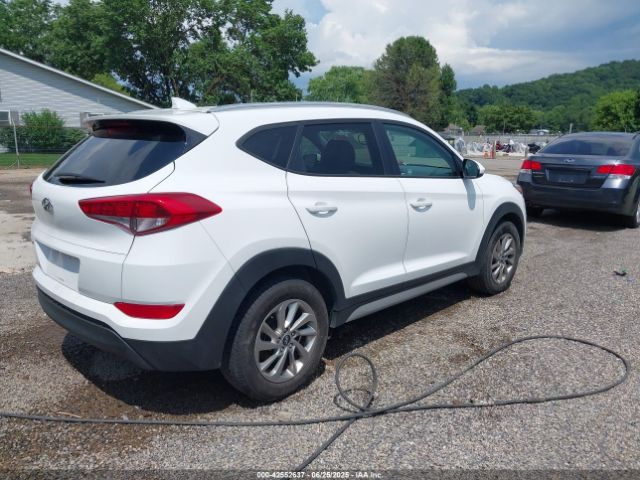 2018 HYUNDAI TUCSON KM8J33A48JU722983 Photo 3