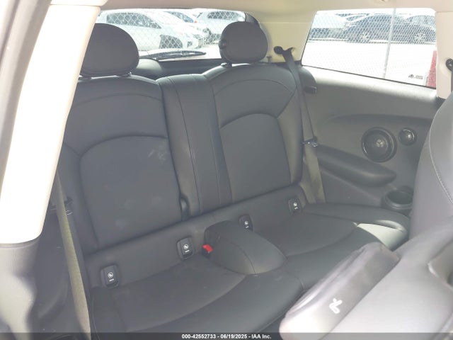 Mini Hardtop 2019 WMWXP7C50K2A51886 Image 8