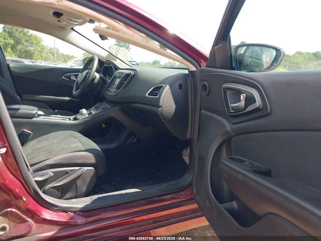 1C3CCCAB3GN157450 Chrysler 2016