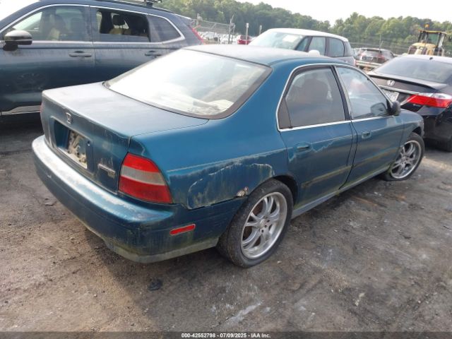 1994 HONDA ACCORD 1HGCD5631RA068896 Photo 3