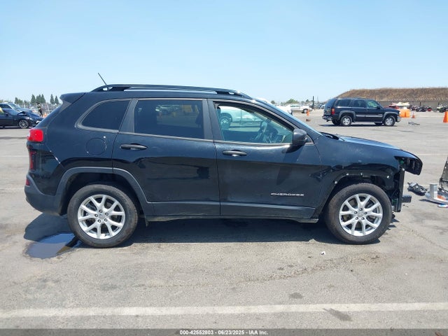 1C4PJLAB4HW661391 Jeep 2017