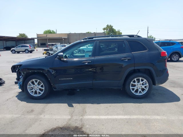 1C4PJLAB4HW661391 Jeep 2017