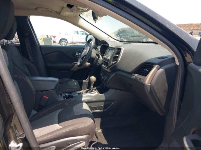 1C4PJLAB4HW661391 Jeep 2017