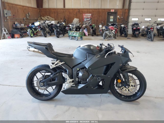 JH2PC40J1KK500429 Honda CBR600RR