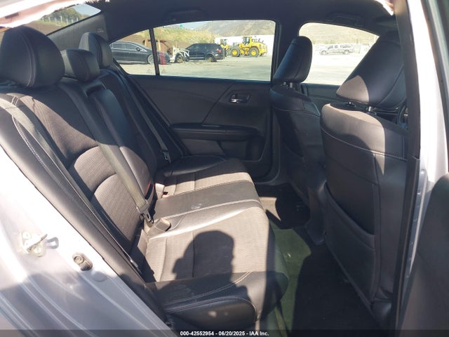 1HGCR2F52GA111592 Honda k24w1