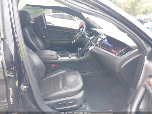 1FAHP2F80KG106651 Ford 2019