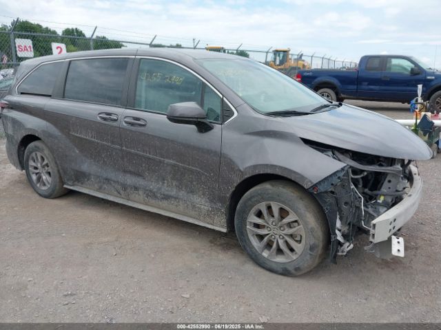 2021 TOYOTA SIENNA 5TDKRKEC9MS034194