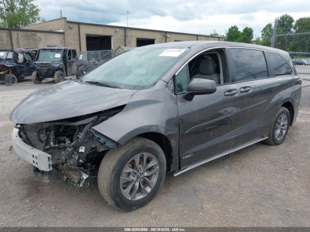 2021 TOYOTA SIENNA 5TDKRKEC9MS034194 Photo 1