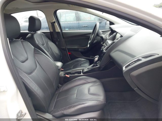 2015 FORD FOCUS 1FADP3N28FL262273 Photo 4