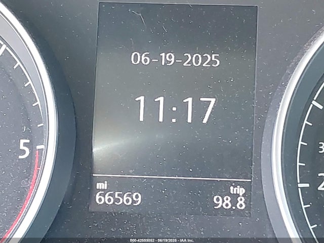 Volkswagen 2015 2015 3VW2A7AU8FM036263 Image 15