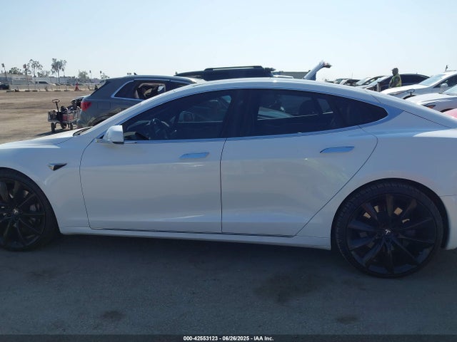 Tesla 2017 2017 5YJSA1E15HF183194 Image 14