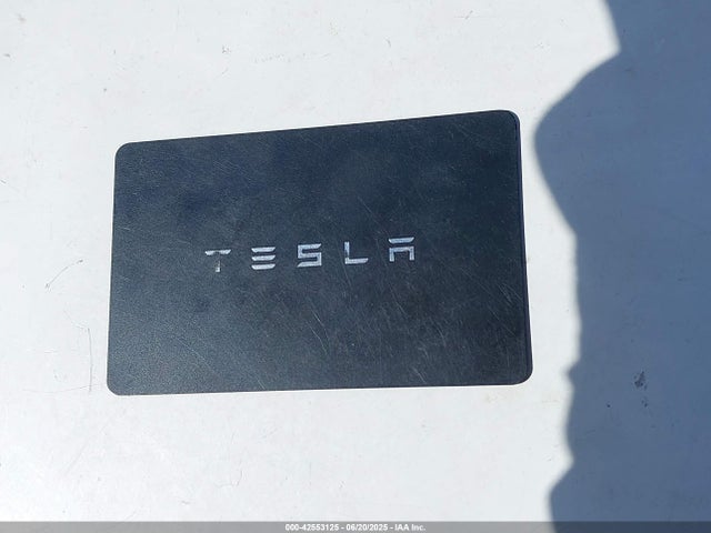 2021 TESLA MODEL Y 5YJYGDEE7MF085758 Photo 10