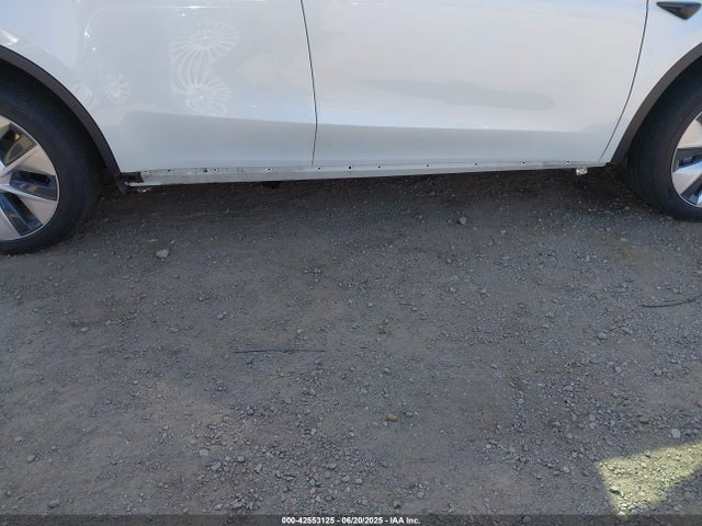 2021 TESLA MODEL Y 5YJYGDEE7MF085758 Photo 5