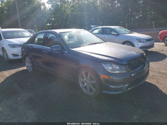 2014 MERCEDES-BENZ C 250 WDDGF4HB2EG241072