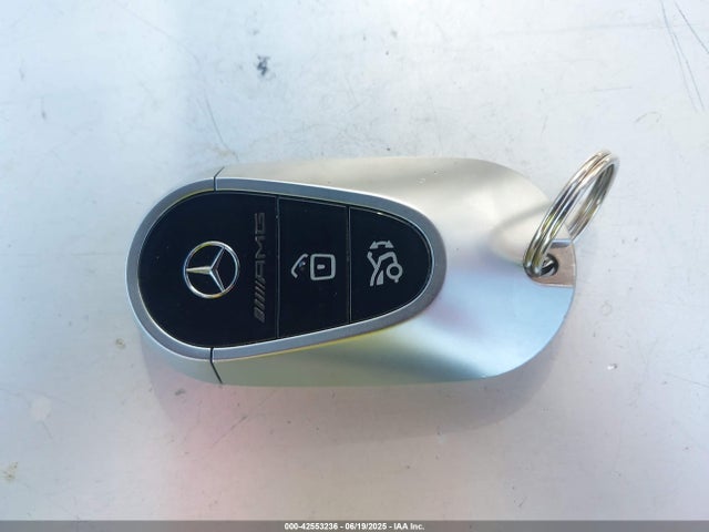 W1NKM8HB3RF134621 Mercedes-Benz m139