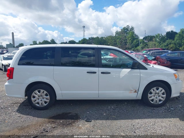 Dodge 2019 2019 2C4RDGBG2KR745291 Image 14