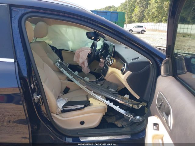 2017 MERCEDES-BENZ GLA 250 WDCTG4EB4HJ300408 Photo 4