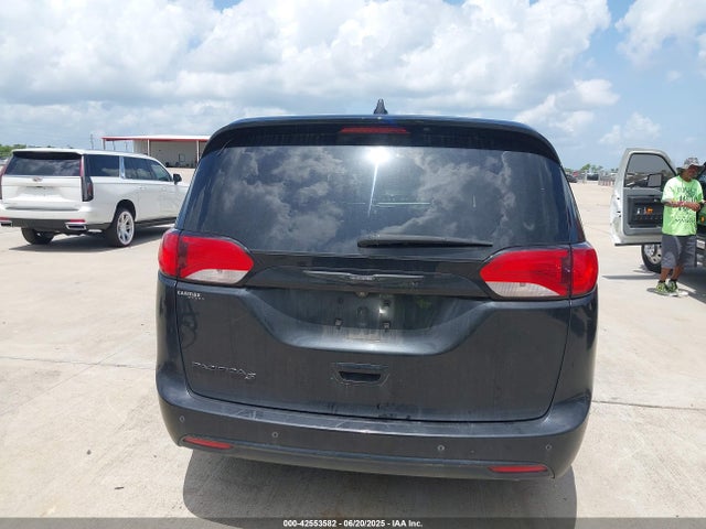 2C4RC1FG7JR187236 Chrysler 2018