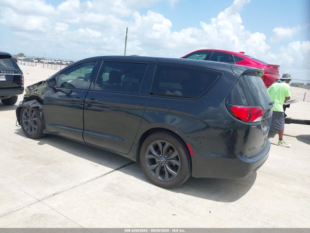 2C4RC1FG7JR187236 Chrysler 2018