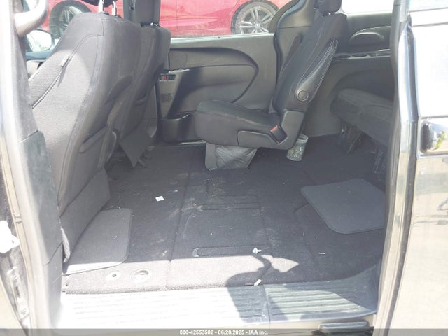 2C4RC1FG7JR187236 Chrysler 2018