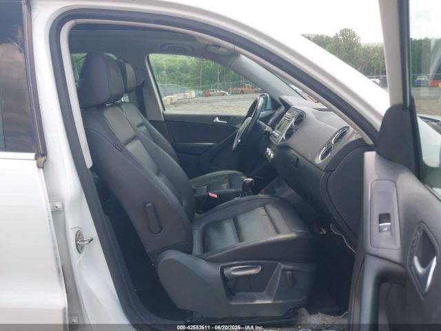 2014 VOLKSWAGEN TIGUAN WVGBV3AX6EW622268 Photo 4