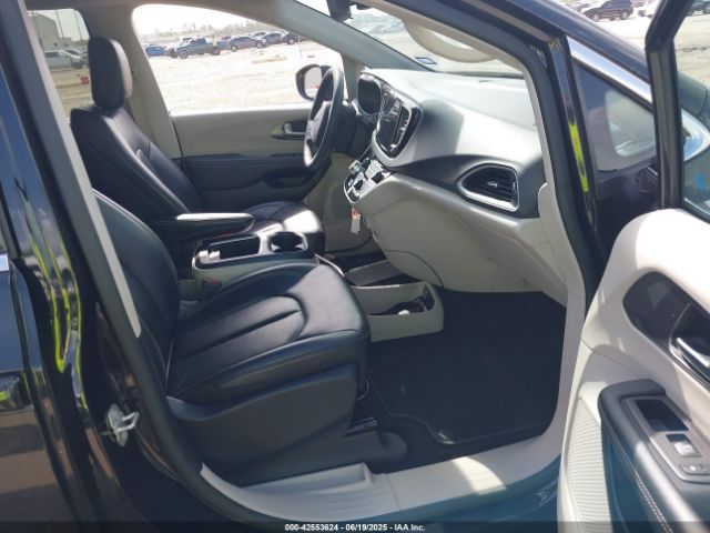 2023 CHRYSLER PACIFICA 2C4RC1BG6PR628076 Photo 4