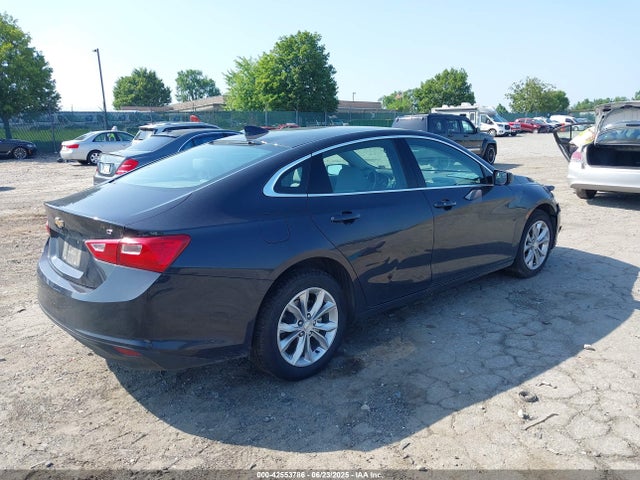 Chevrolet lfv 2023 1G1ZD5ST1PF128344 Image 4