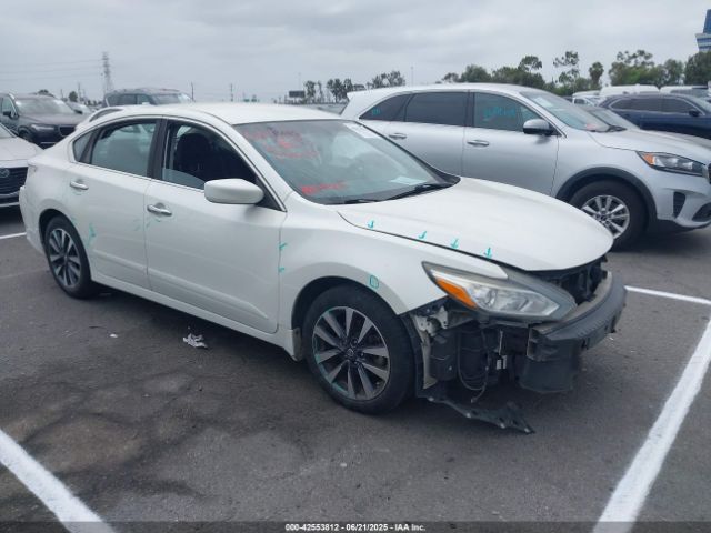 2017 NISSAN ALTIMA 1N4AL3AP3HC232228