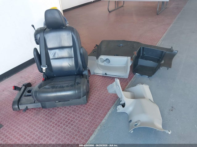 5TDXZ3DC9KS986994 Toyota 2gr-fks