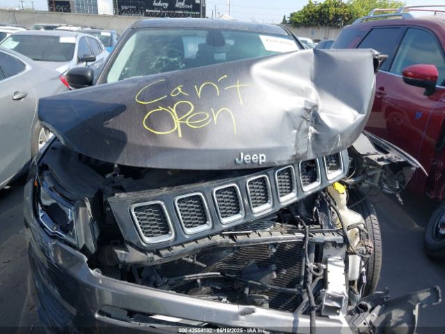 2019 JEEP COMPASS 3C4NJCAB2KT614851 Photo 9
