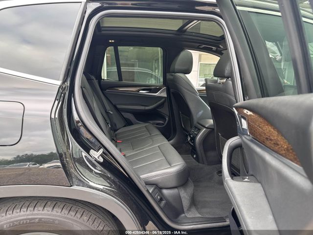 2019 BMW X3 5UXTR9C54KLE18434 Photo 7