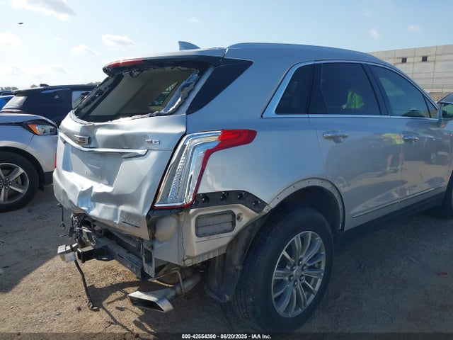 2018 CADILLAC XT5 1GYKNCRS8JZ170856 Photo 5