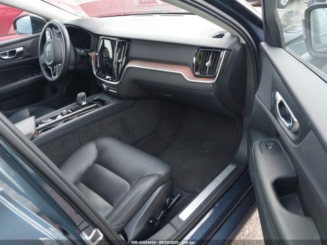 2024 VOLVO S60 7JRL12FL0RG280760 Photo 4
