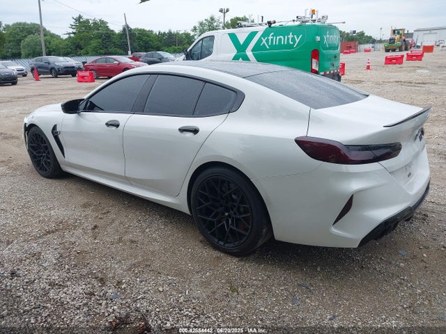 WBSGV0C02MCF33723 BMW M8