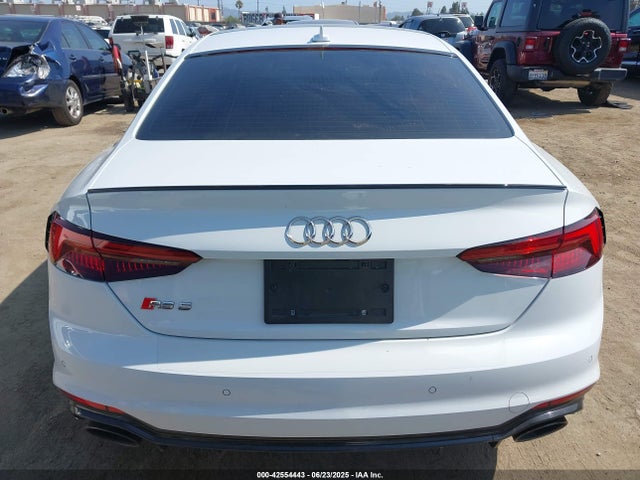 Audi RS 5 2018 WUAPWAF50JA904564 Image 16