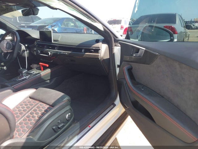 Audi RS 5 2018 WUAPWAF50JA904564 Image 5