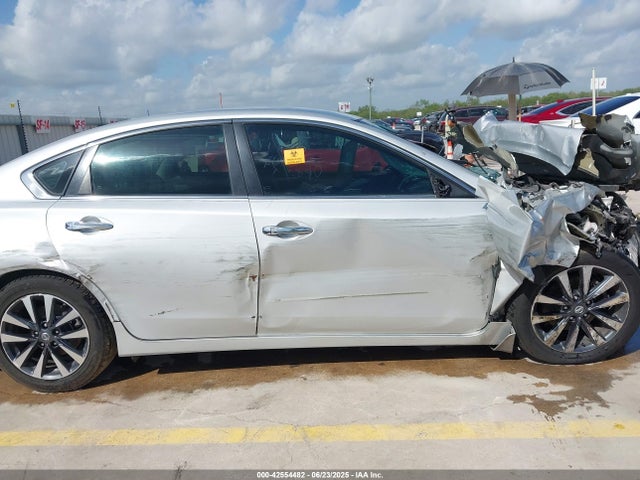 1N4AL3AP7HC182840 Nissan 2017