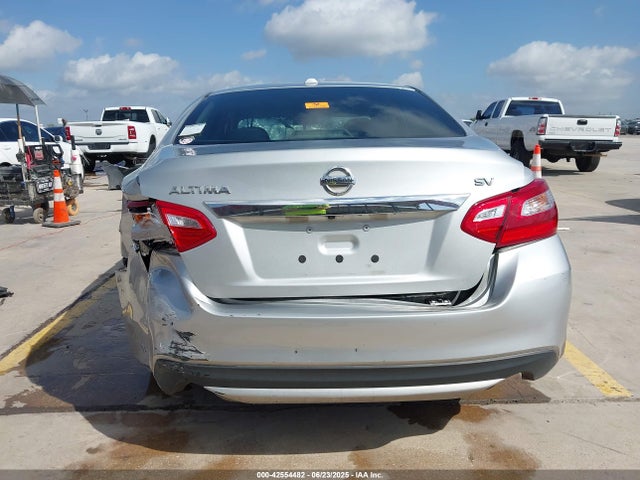 1N4AL3AP7HC182840 Nissan 2017