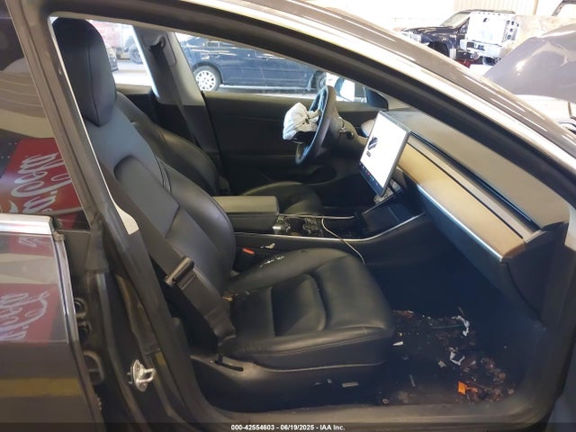 2018 TESLA MODEL 3 5YJ3E1EBXJF119563 Photo 4