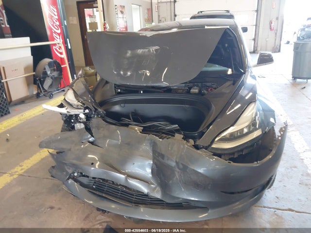 2018 TESLA MODEL 3 5YJ3E1EBXJF119563 Photo 5