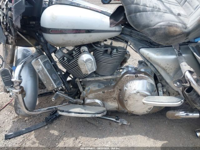 2006 HARLEY-DAVIDSON FLTRI 1HD1FSW3X6Y656375 Photo 8