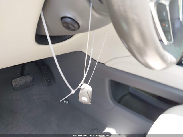 2021 CADILLAC XT5 1GYKNCR46MZ174474 Photo 10