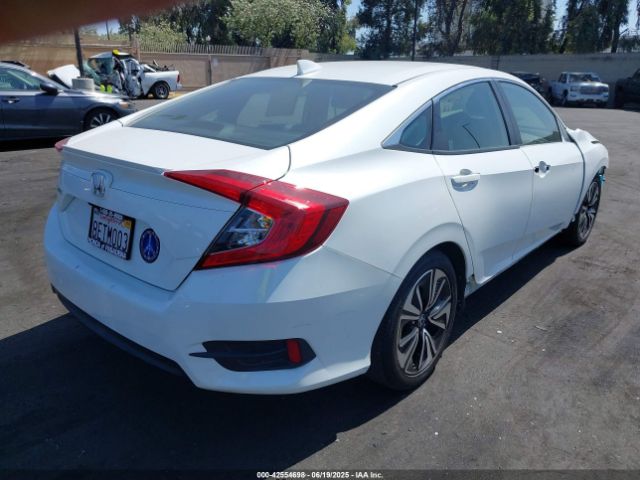 2018 HONDA CIVIC JHMFC1F38JX021789 Photo 3