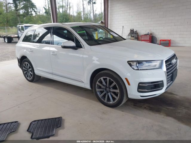 2017 AUDI Q7 WA1AAAF74HD006104