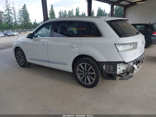 2017 AUDI Q7 WA1AAAF74HD006104 Photo 2