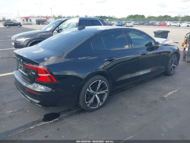 2024 VOLVO S60 7JRL12FL1RG305360 Photo 3