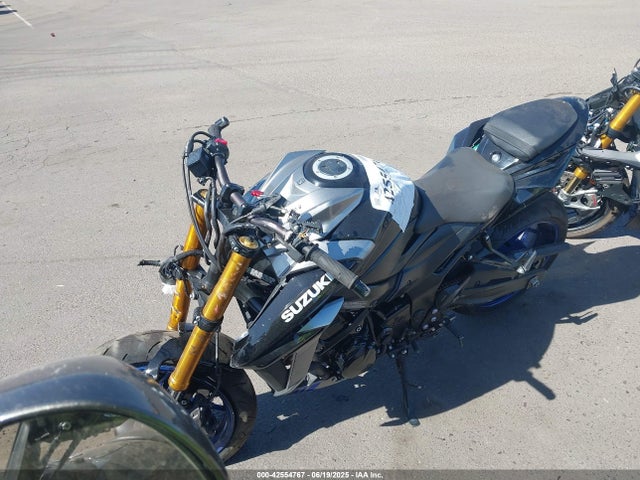 JS1C533D7P7100350 Suzuki R749