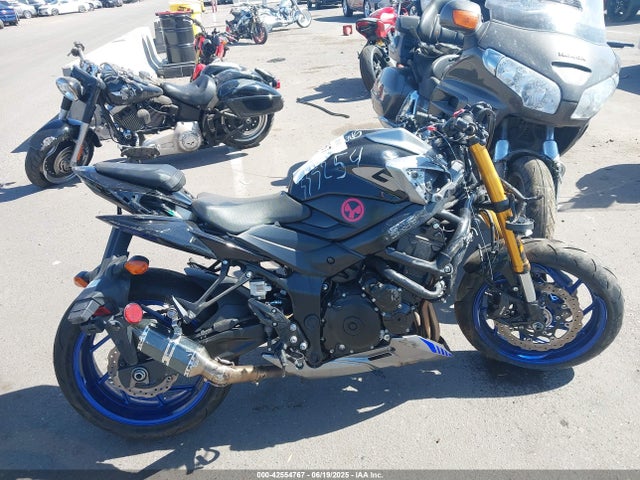 JS1C533D7P7100350 Suzuki R749