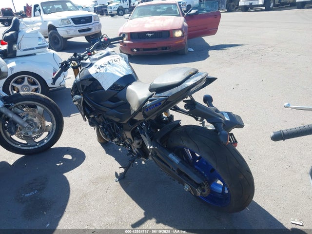 JS1C533D7P7100350 Suzuki R749