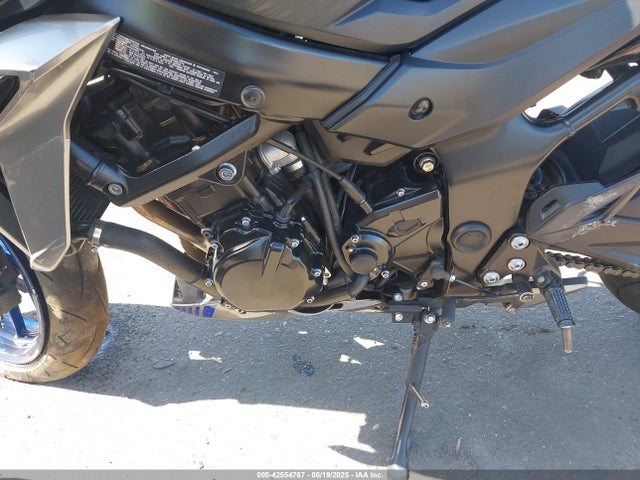 JS1C533D7P7100350 Suzuki R749